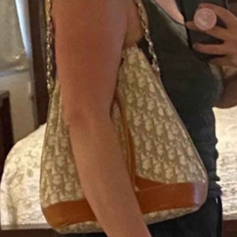 DIOR BUCKET BAG